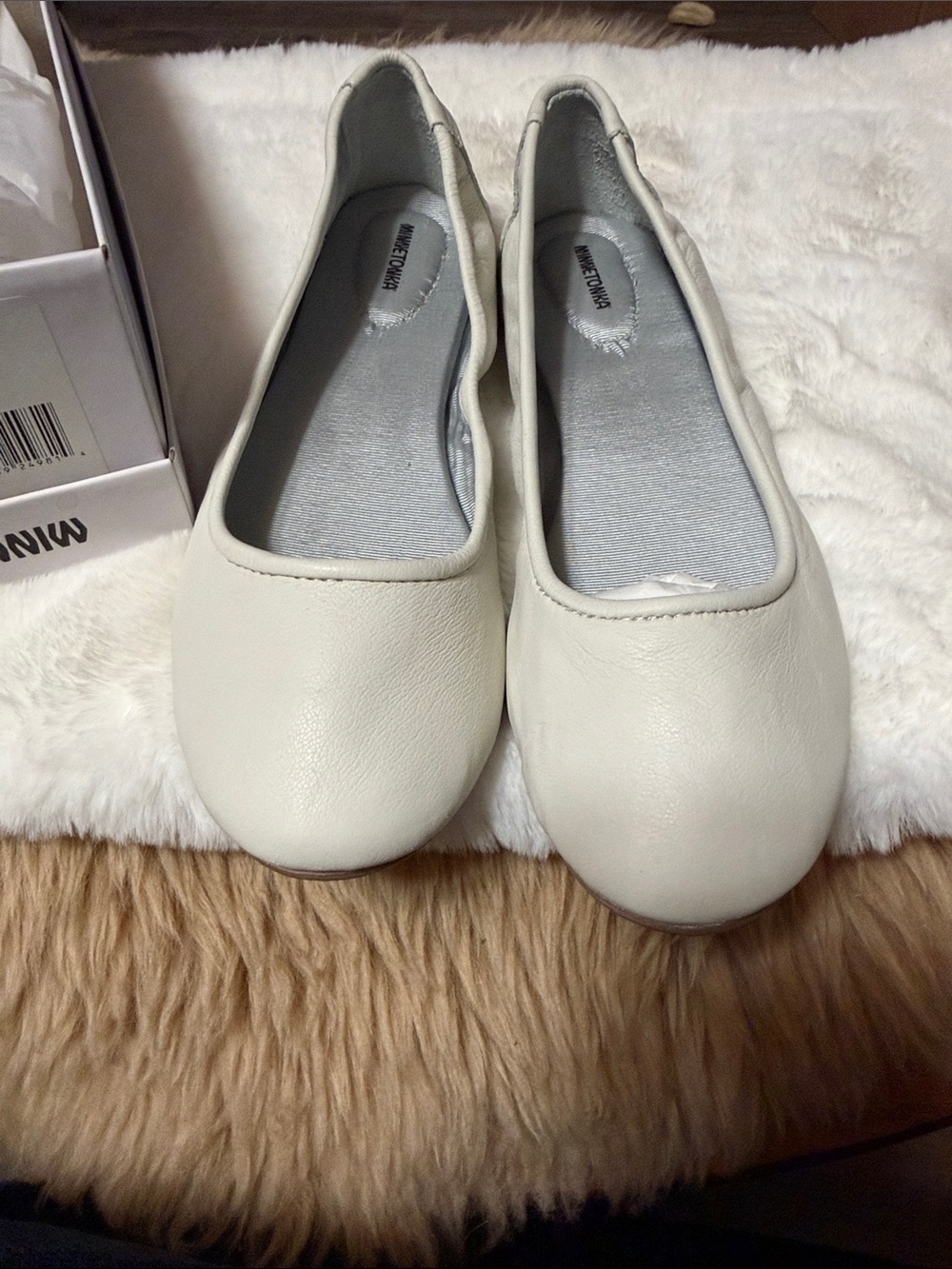 Minnetonka Women's Ivory Slip-On Ballet Flats